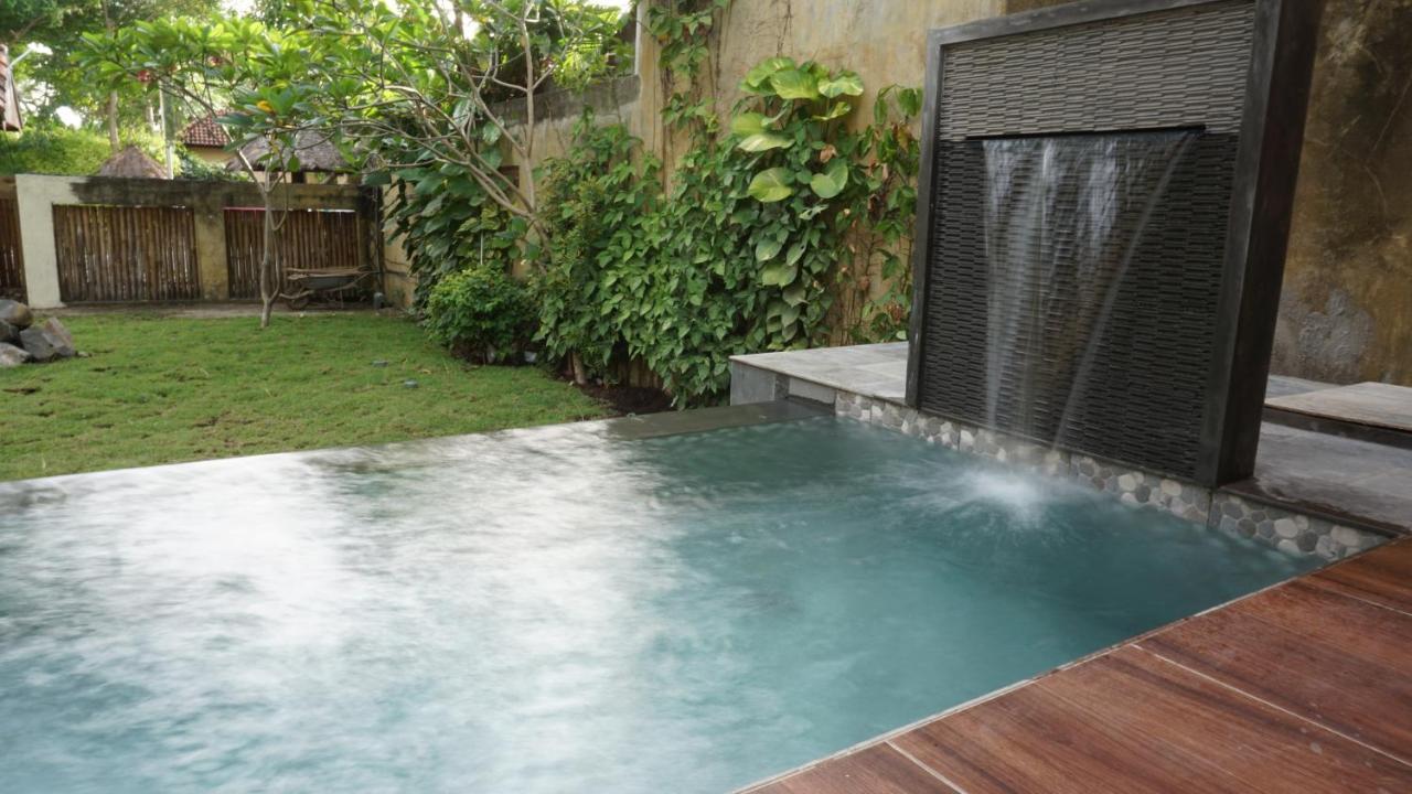 The Inn Sunsethouse Senggigi Exteriör bild