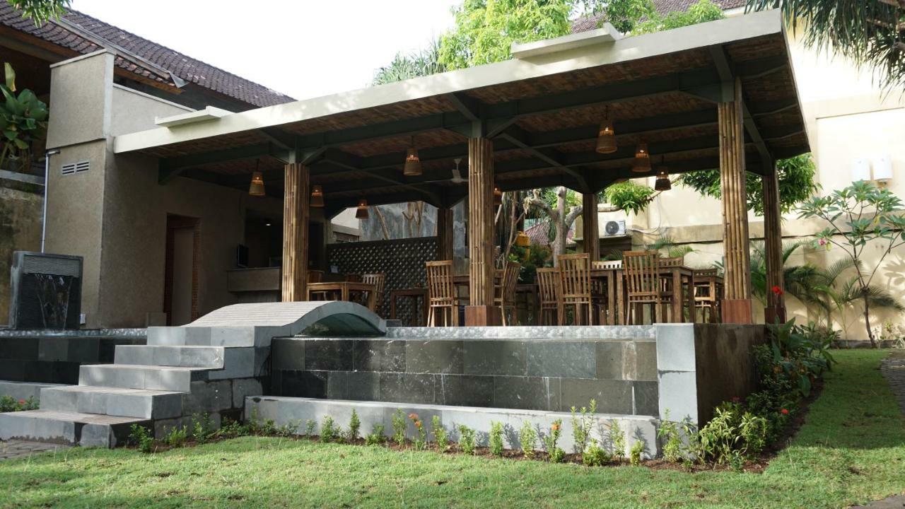 The Inn Sunsethouse Senggigi Exteriör bild