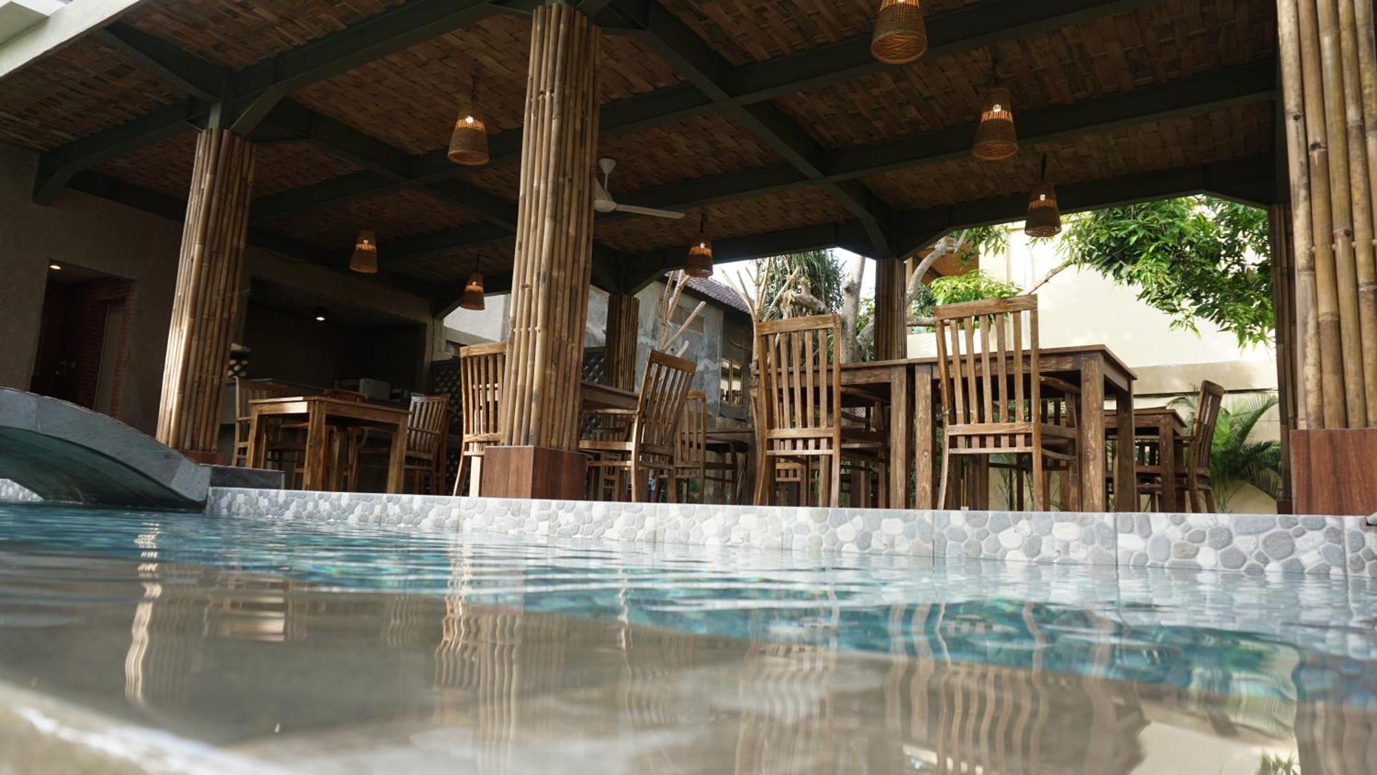 The Inn Sunsethouse Senggigi Exteriör bild